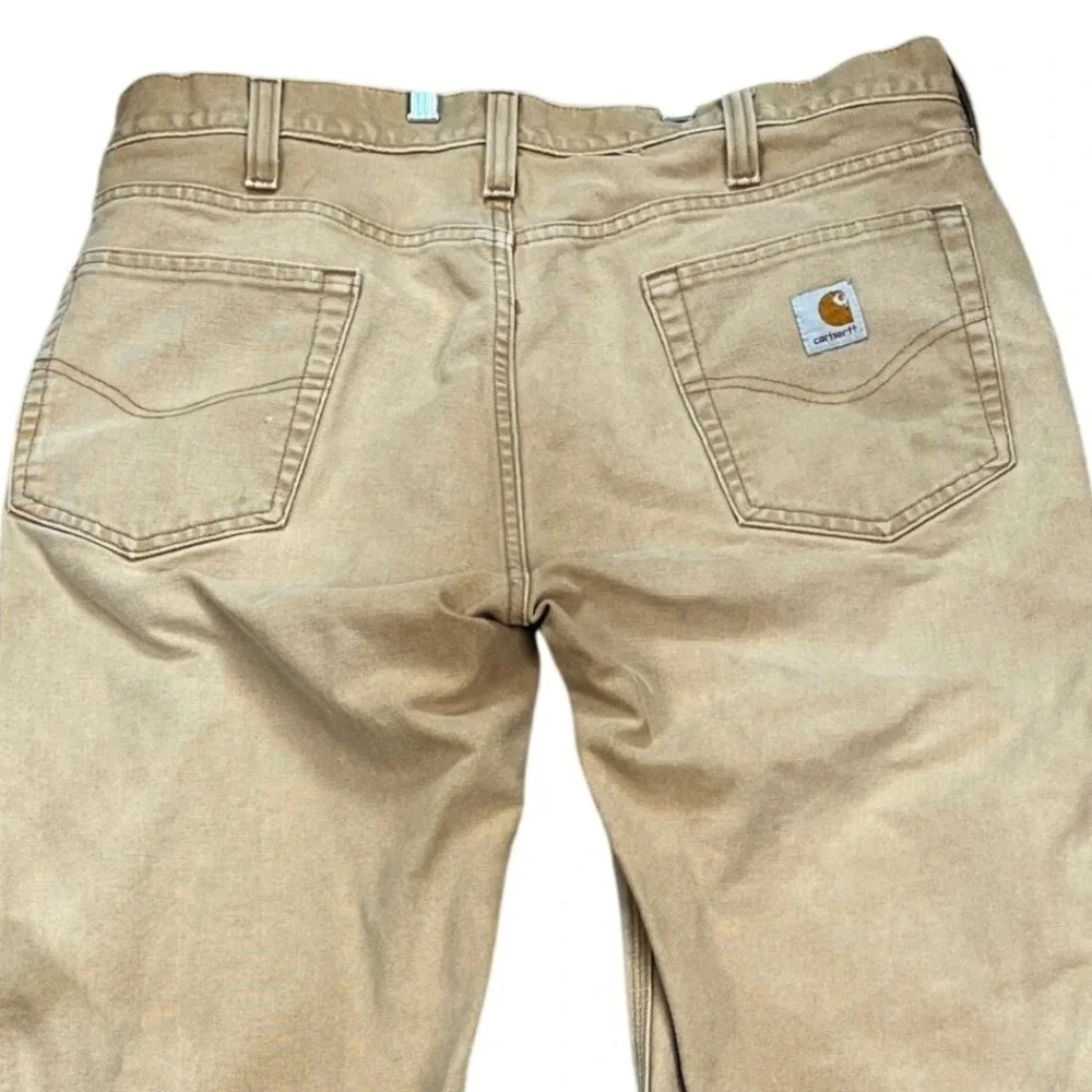 Carhartt there visible